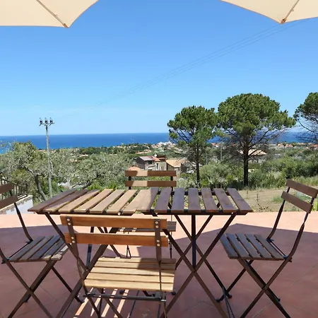 公寓 切法卢阿格里乌利维公寓 *